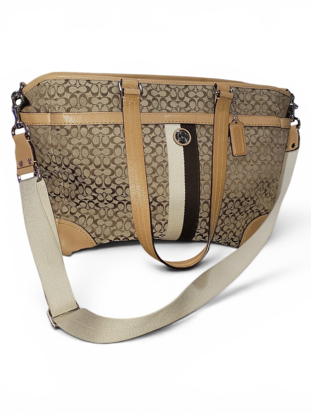 Coach Signature Voyager Multifunction Tote (style number F13813),